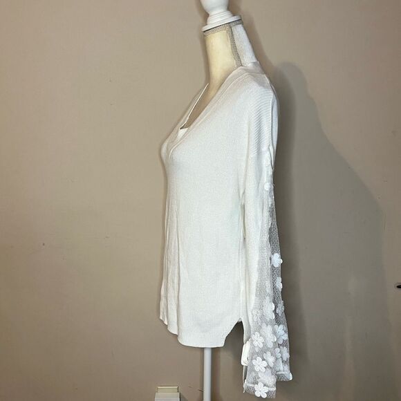 NWOT French Connection Caballo Floral-Lace Sleeve Sweater - Picture 4 of 9